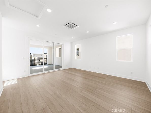 165 Sawbuck, Irvine CA 92618