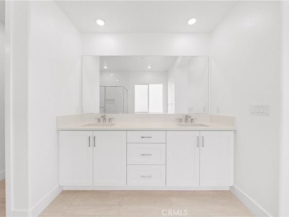 165 Sawbuck, Irvine CA 92618