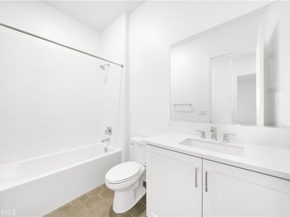 165 Sawbuck, Irvine CA 92618