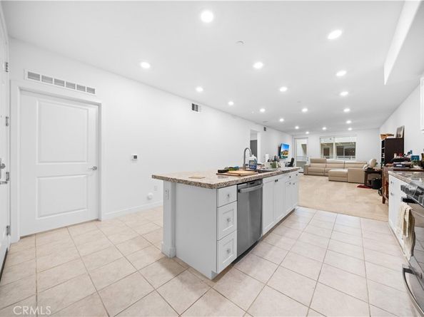 1897 S Union, Anaheim CA 92805