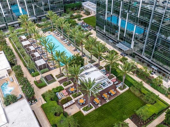 877 Francisco 4111, Los Angeles CA 90017