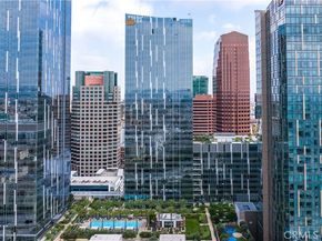 877 Francisco 4111, Los Angeles CA 90017