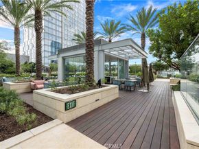 877 Francisco 4111, Los Angeles CA 90017