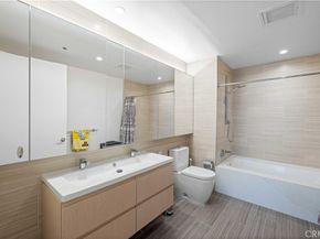 877 Francisco 4111, Los Angeles CA 90017