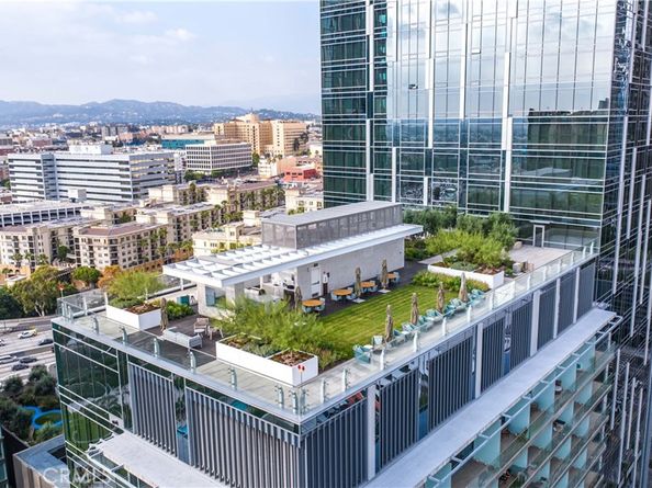 877 Francisco 4111, Los Angeles CA 90017