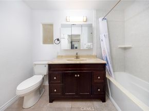 17 Blackbird, Pomona CA 91766