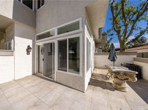 17 Blackbird, Pomona CA 91766