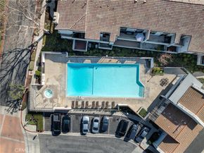 17 Blackbird, Pomona CA 91766