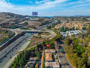 17 Blackbird, Pomona CA 91766