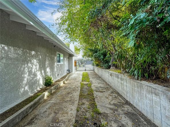 1315 Ameluxen, Hacienda Heights CA 91745