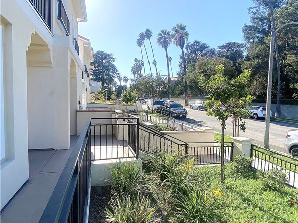 300 E Alhambra Road D, Alhambra CA 91801