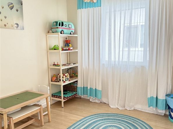 1065 E 3rd Street 8, Long Beach CA 90802