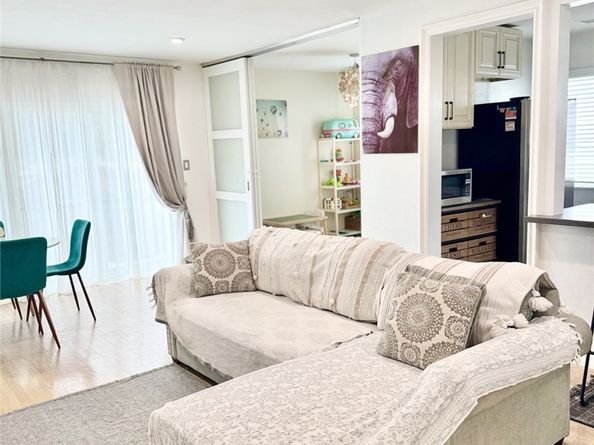 1065 E 3rd Street 8, Long Beach CA 90802