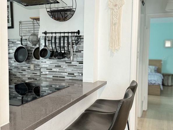 1065 E 3rd Street 8, Long Beach CA 90802