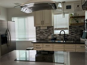 1065 E 3rd Street 8, Long Beach CA 90802