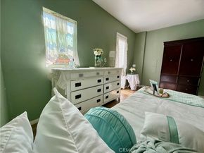 1532 N Ontario Street, Burbank CA 91505