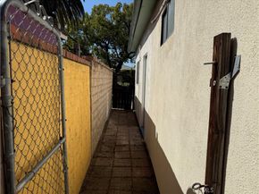 1532 N Ontario Street, Burbank CA 91505