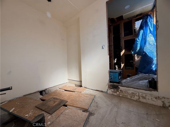 1532 N Ontario Street, Burbank CA 91505