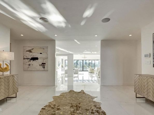 4423 Bergamo Drive, Encino CA 91436