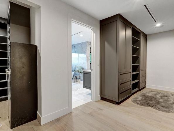 4423 Bergamo Drive, Encino CA 91436