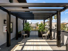 150 S Oak Knoll Avenue 203, Pasadena CA 91101
