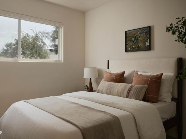 4781 Round Top Drive, Los Angeles CA 90065