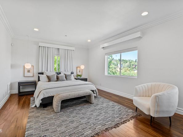 453 Frontenac Avenue, Los Angeles CA 90065