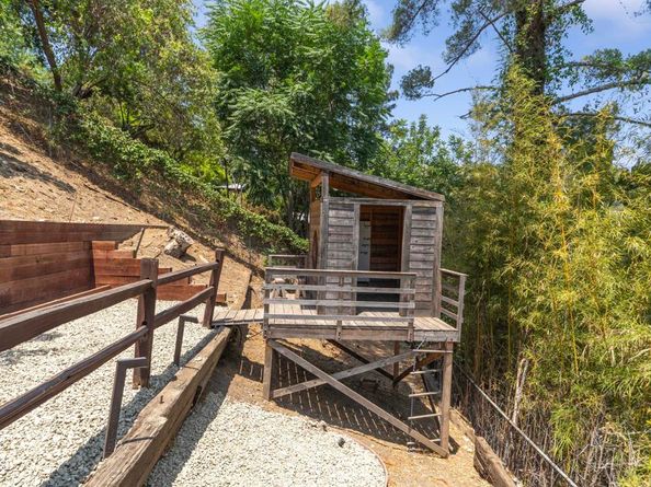 453 Frontenac Avenue, Los Angeles CA 90065