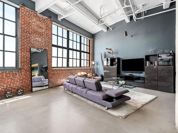 1850 Industrial Street 708, Los Angeles CA 90021