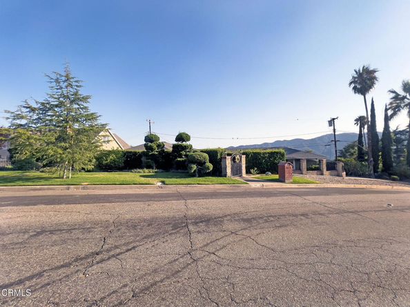 3058 Cloudcrest Road, La Crescenta CA 91214
