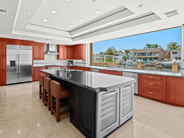 16181 Santa Barbara Lane, Huntington Beach CA 92649