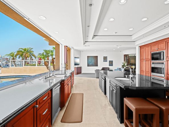 16181 Santa Barbara Lane, Huntington Beach CA 92649