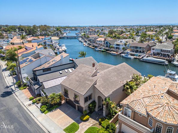 16181 Santa Barbara Lane, Huntington Beach CA 92649