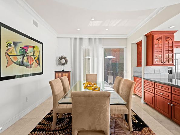 16181 Santa Barbara Lane, Huntington Beach CA 92649