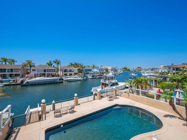 16181 Santa Barbara Lane, Huntington Beach CA 92649