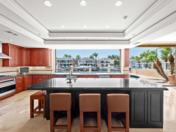 16181 Santa Barbara Lane, Huntington Beach CA 92649