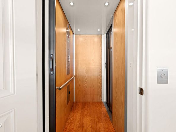 16181 Santa Barbara Lane, Huntington Beach CA 92649