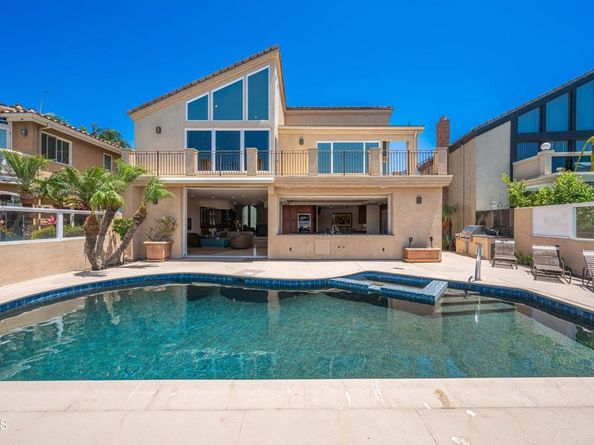 16181 Santa Barbara Lane, Huntington Beach CA 92649