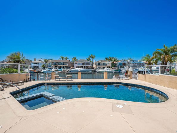 16181 Santa Barbara Lane, Huntington Beach CA 92649