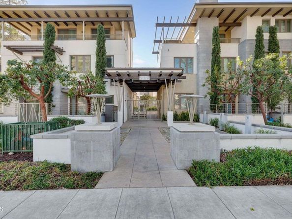 239 S Marengo Avenue 202, Pasadena CA 91101