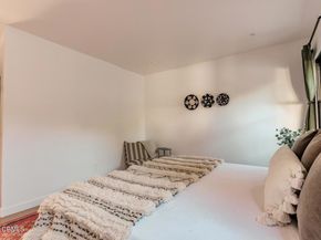 229 S Grand Oaks Avenue, Pasadena CA 91107