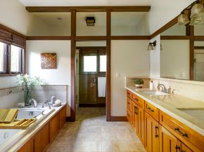 1260 La Loma Road, Pasadena CA 91105