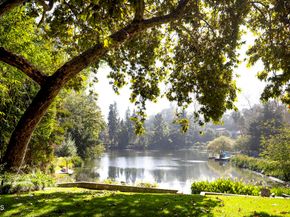 1260 La Loma Road, Pasadena CA 91105