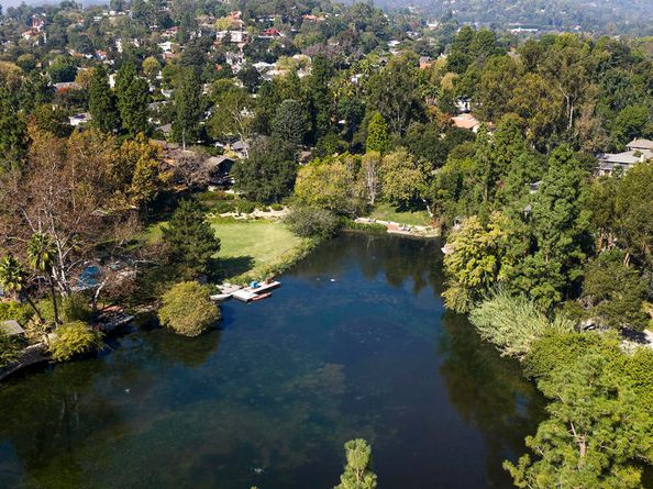 1260 La Loma Road, Pasadena CA 91105