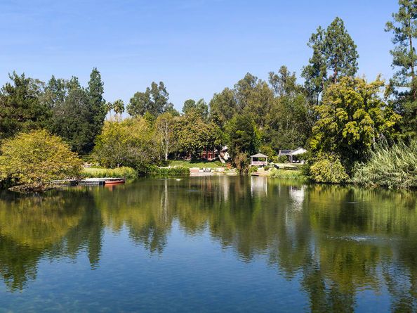 1260 La Loma Road, Pasadena CA 91105