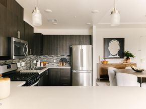 124 W Colorado Street 302, Glendale CA 91204