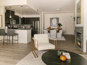 124 W Colorado Street 302, Glendale CA 91204