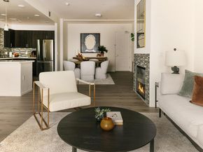 124 W Colorado Street 302, Glendale CA 91204