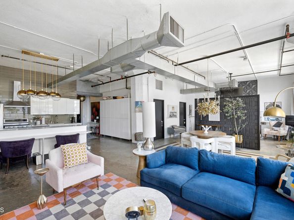 315 E 8th Street 301, Los Angeles CA 90014