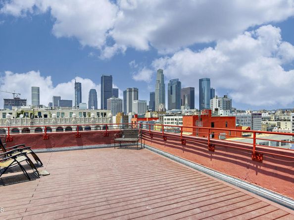 315 E 8th Street 301, Los Angeles CA 90014